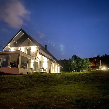 Relax House Villa *